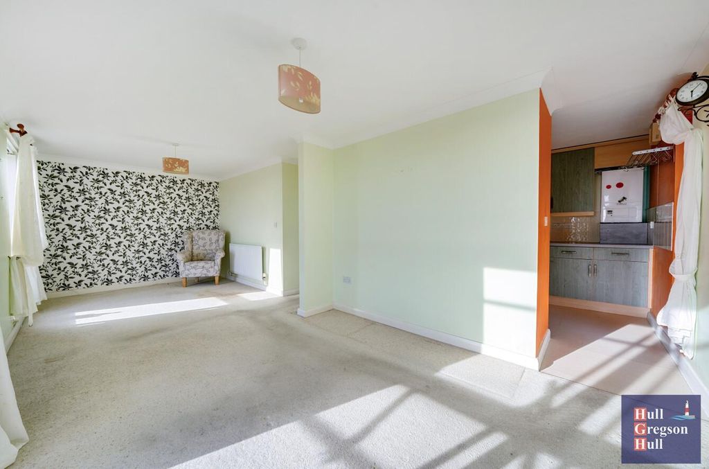 Additional image 12 of 2 bed flat for saleGrangecroft Road, Portland DT5