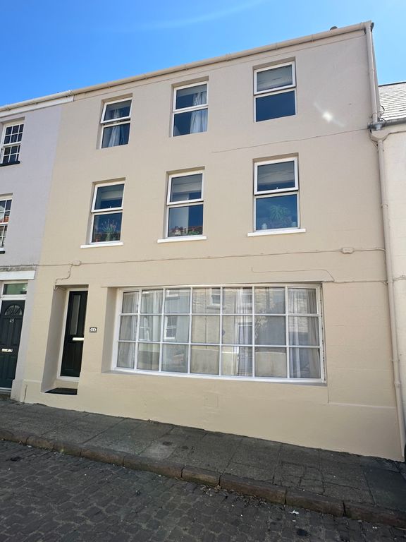 Property photo 1 of 7