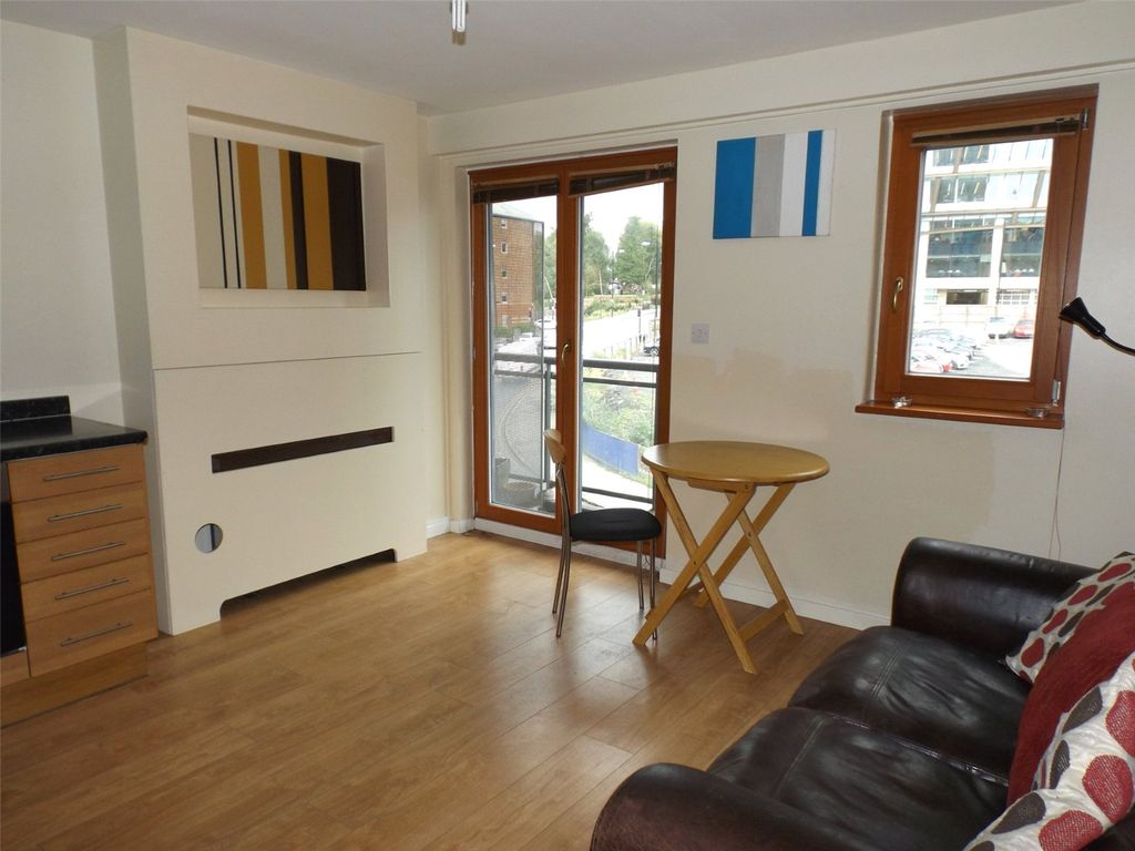 Property photo 2 of 7 Living Area