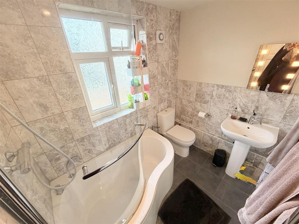 Property photo 1 of 15 Tempimagetewthp.Jpg