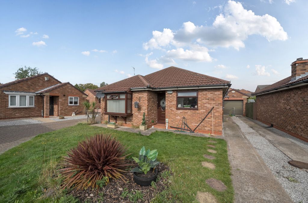 Property photo 1 of 17 1354966-20-68cd56...