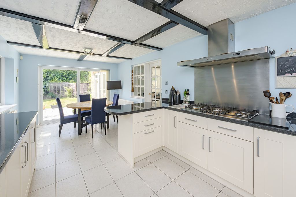 Property photo 2 of 13