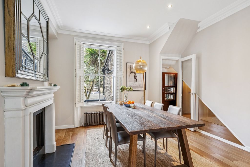 Property photo 2 of 17 Picture No. 27