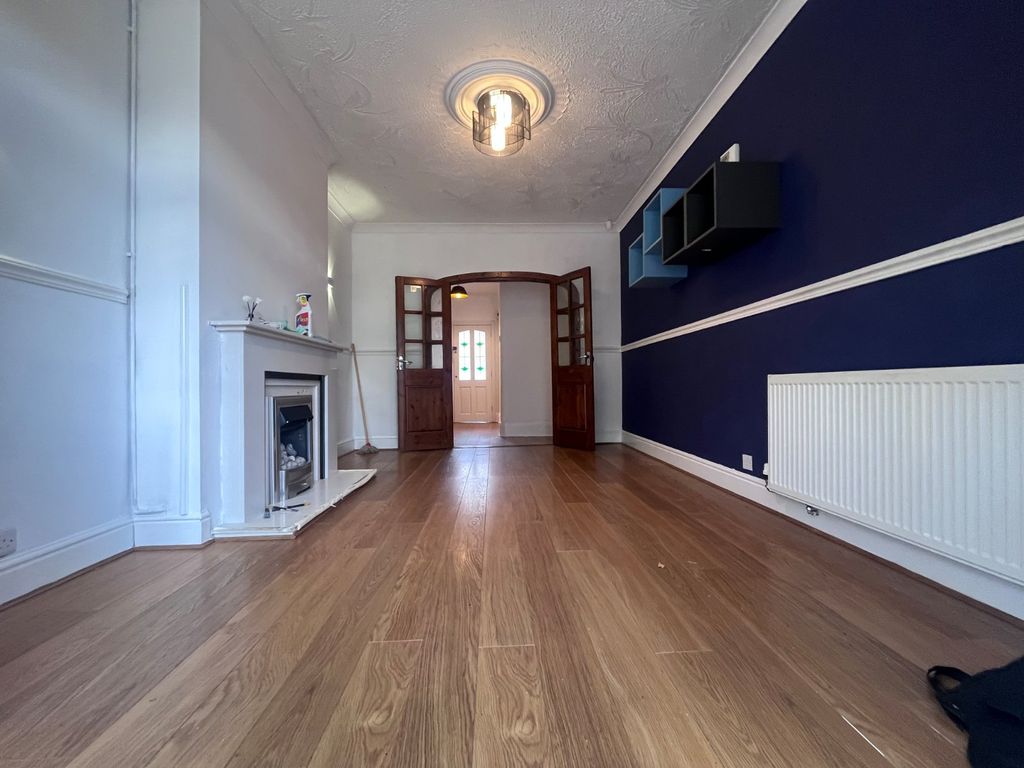 Property photo 3 of 13 Picture No. 33