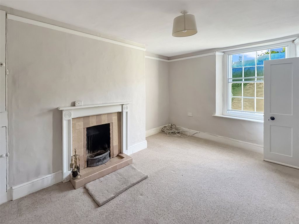 Property photo 2 of 10 Picture No. 01