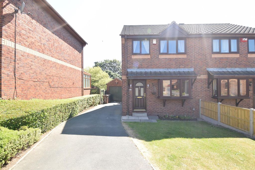 Property photo 1 of 17