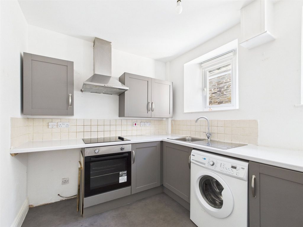 Property photo 3 of 11 Picture No. 09