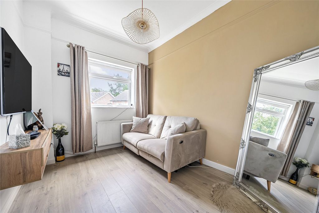 Property photo 2 of 10 Picture