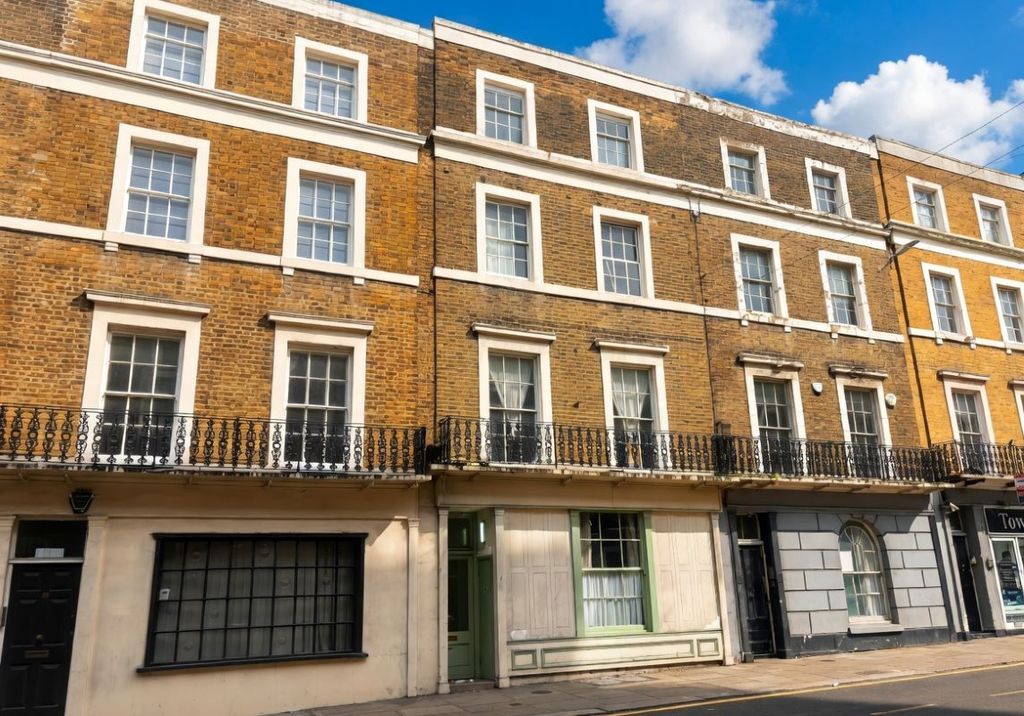 Property photo 1 of 2