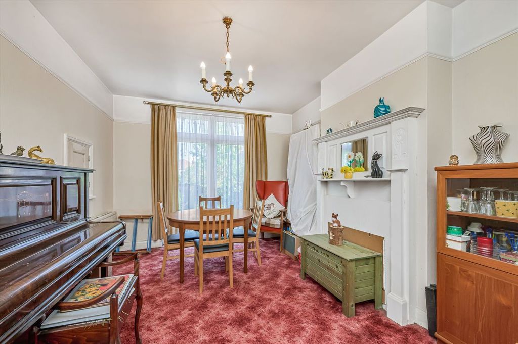 Property photo 3 of 7
