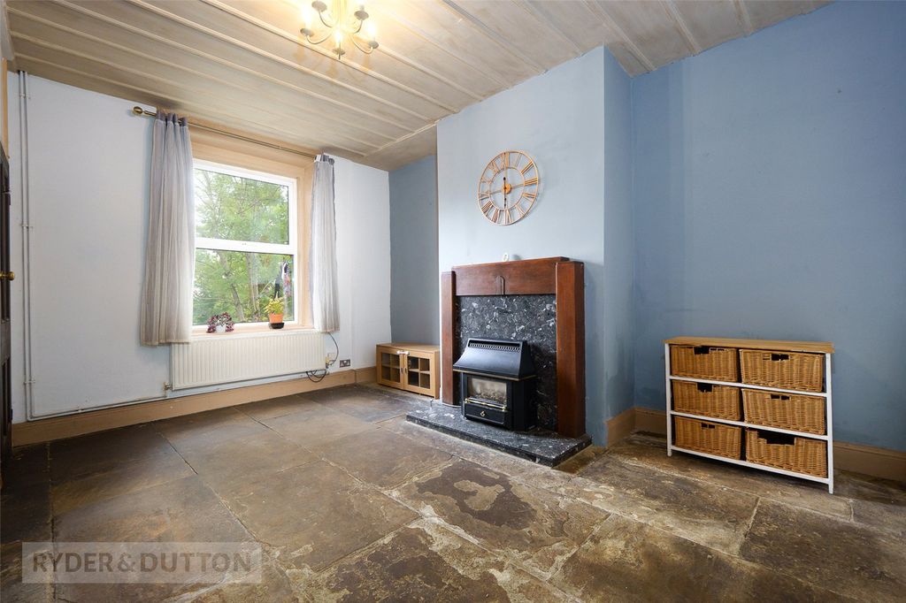 Property photo 2 of 14 Living Room