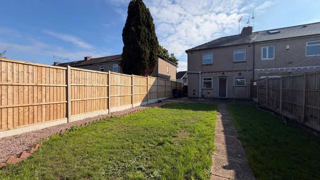 Property photo 3 of 27