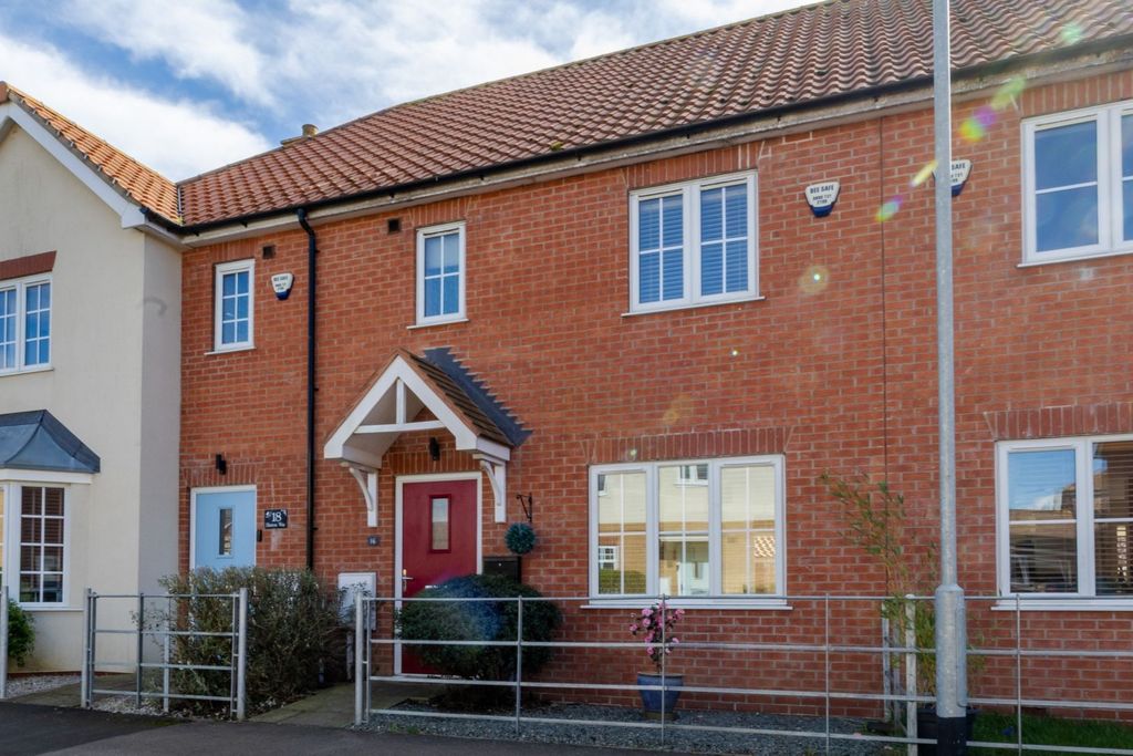 Property photo 1 of 27