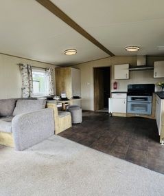 Property photo 3 of 5 Img 2321