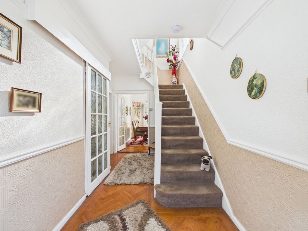 Property photo 3 of 22 Cam02386G0-Pr0167-Still026