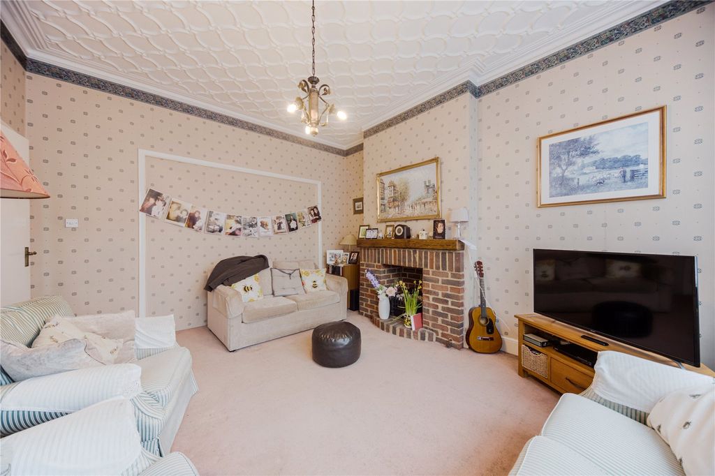 Property photo 3 of 14 Picture No. 02