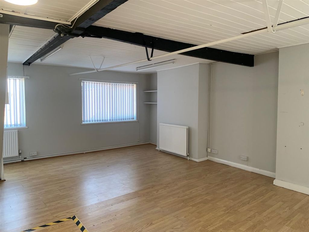 Property photo 3 of 8 Img_4795.Jpg