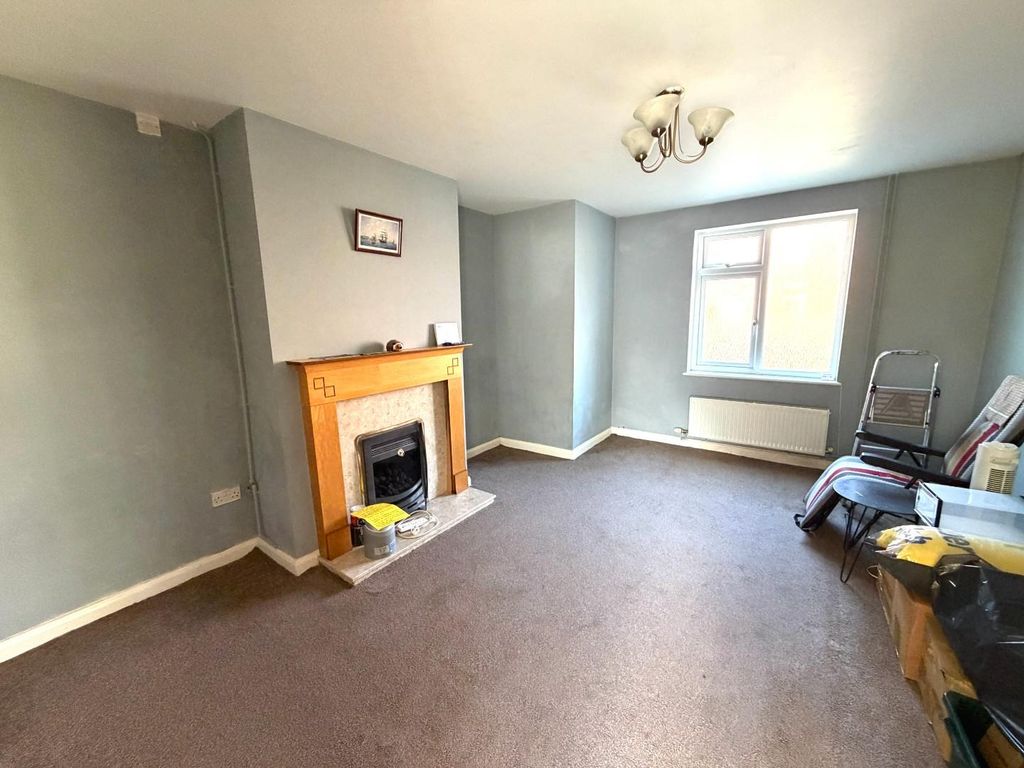 Property photo 2 of 13 Living Room.Jpg