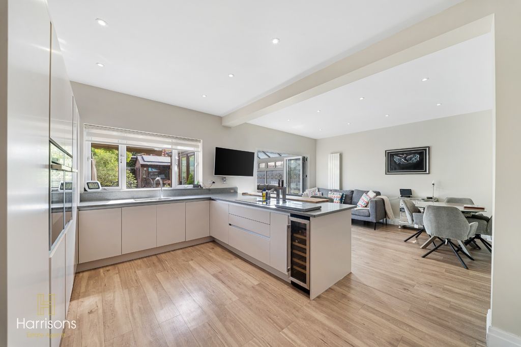 Property photo 3 of 42 5423535