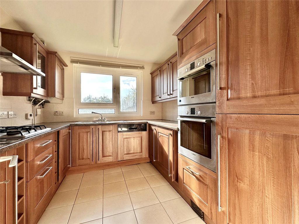 Property photo 2 of 16 Picture No. 47