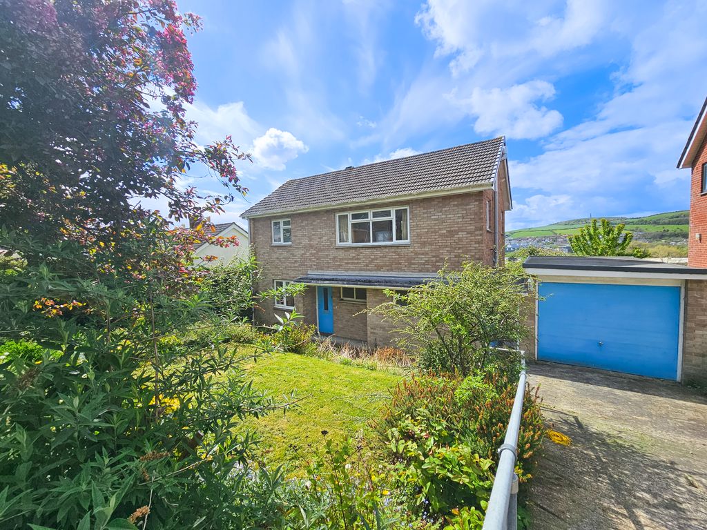 Property photo 1 of 28 1-20250422_115127