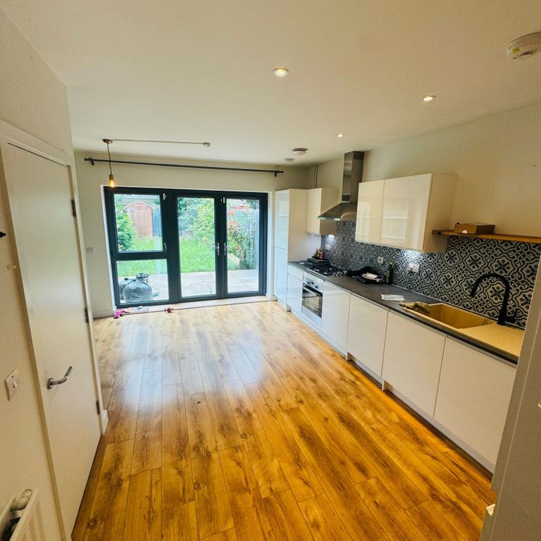 Property photo 3 of 19 Gallery