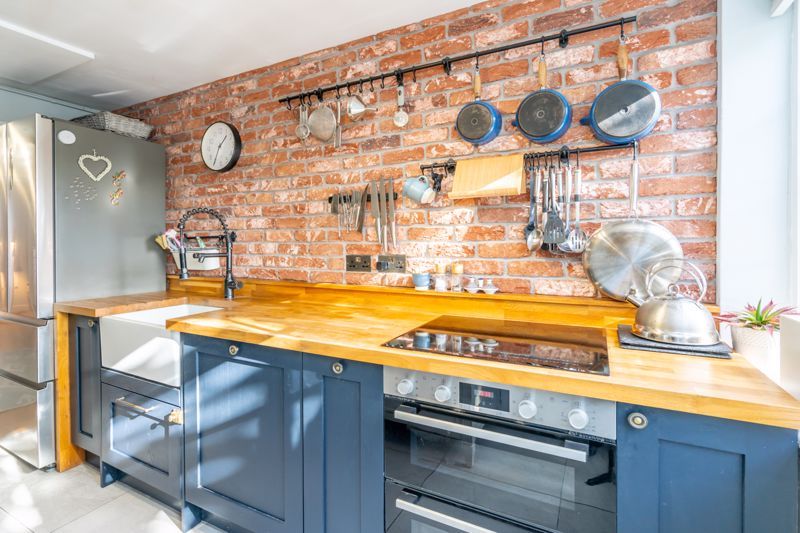 Property photo 3 of 17 Photo 17