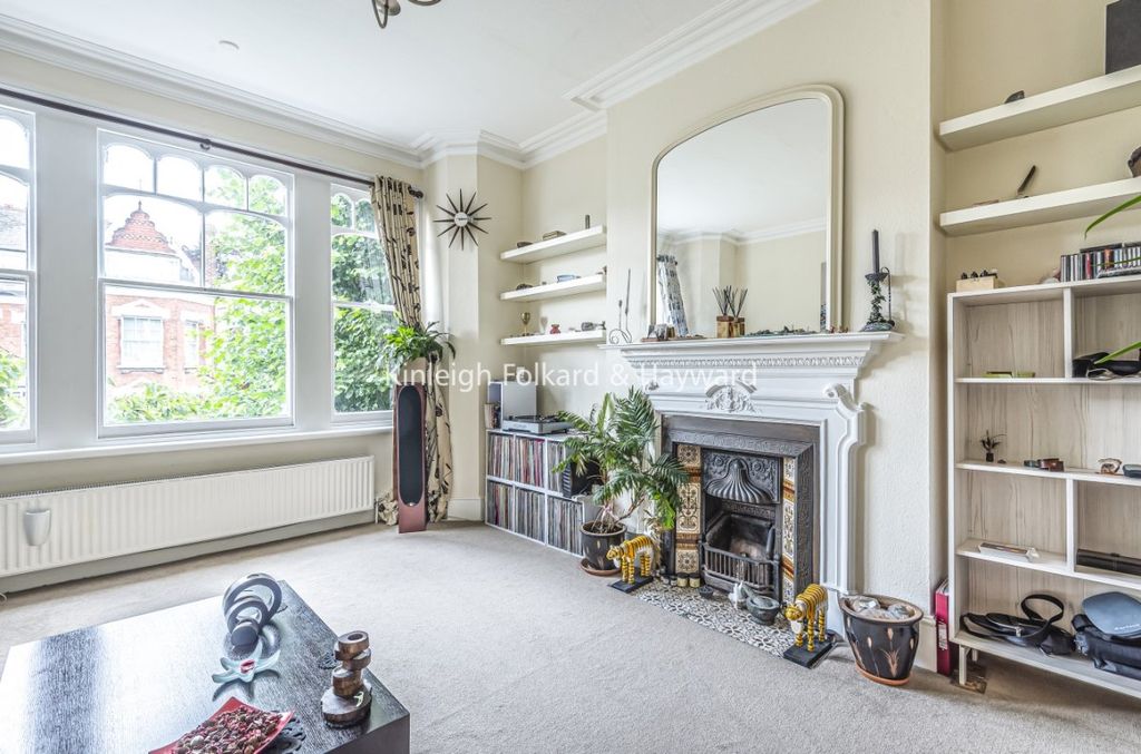 Property photo 2 of 7 0752d972-5A31-4982-B