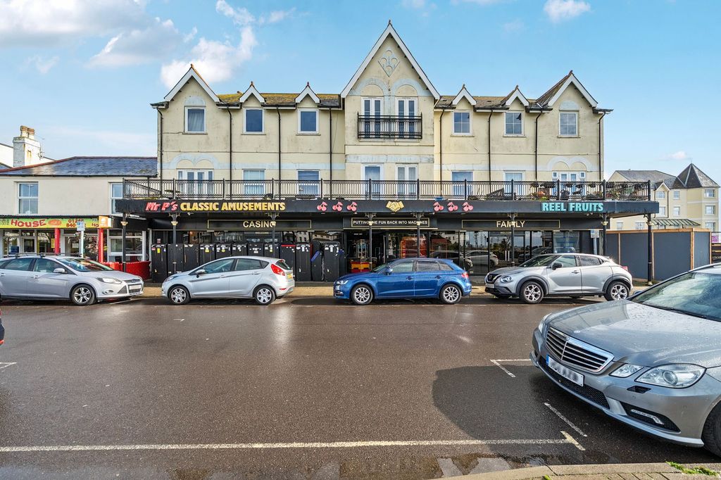 Property photo 1 of 13 Front