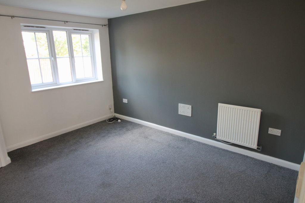 Property photo 3 of 15 Img_1469