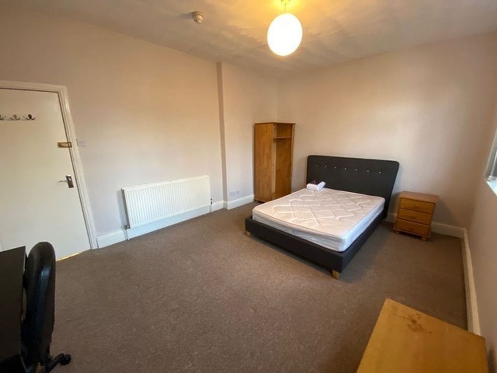 Property photo 2 of 37 Bedroom 2