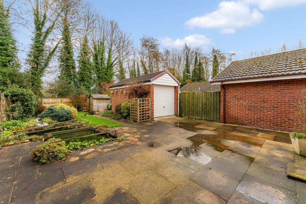 Property photo 3 of 26