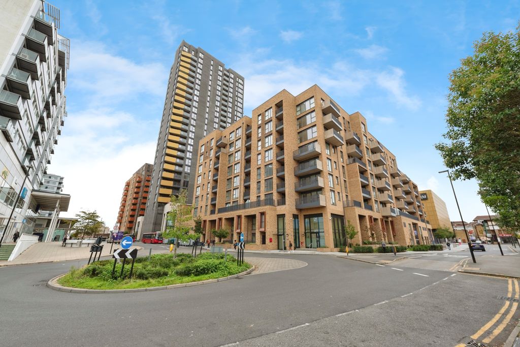 Property photo 1 of 20 Croxby30Of30