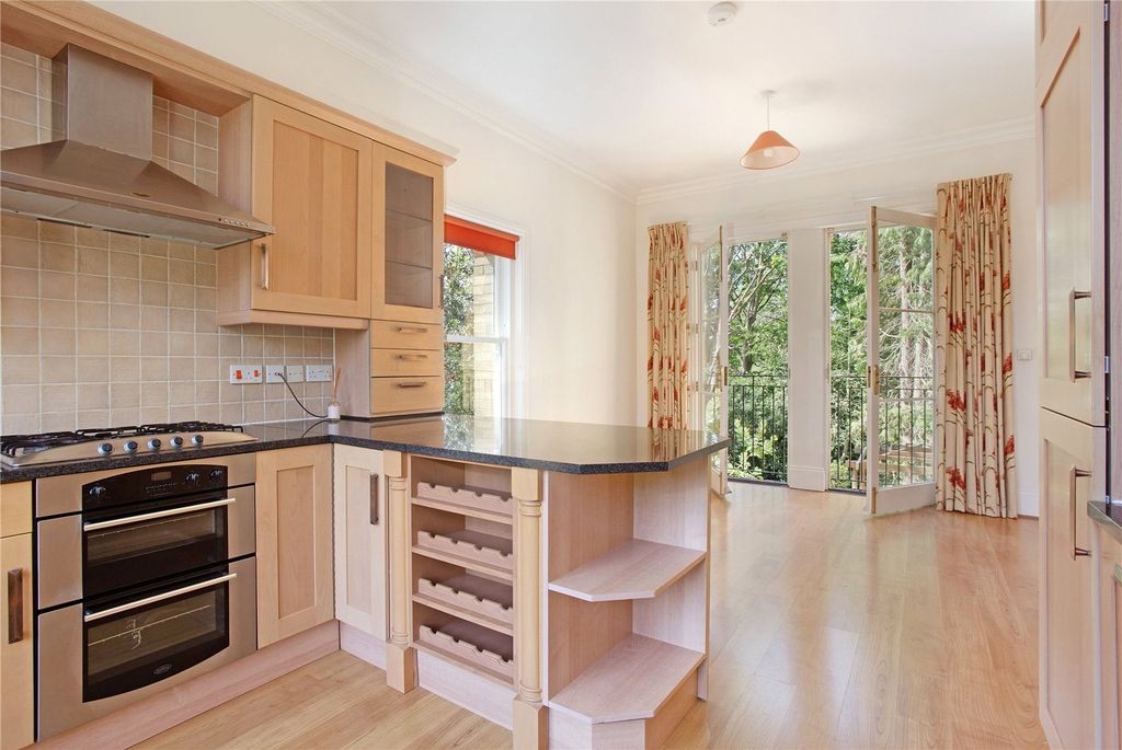 Property photo 2 of 12 Picture No. 05