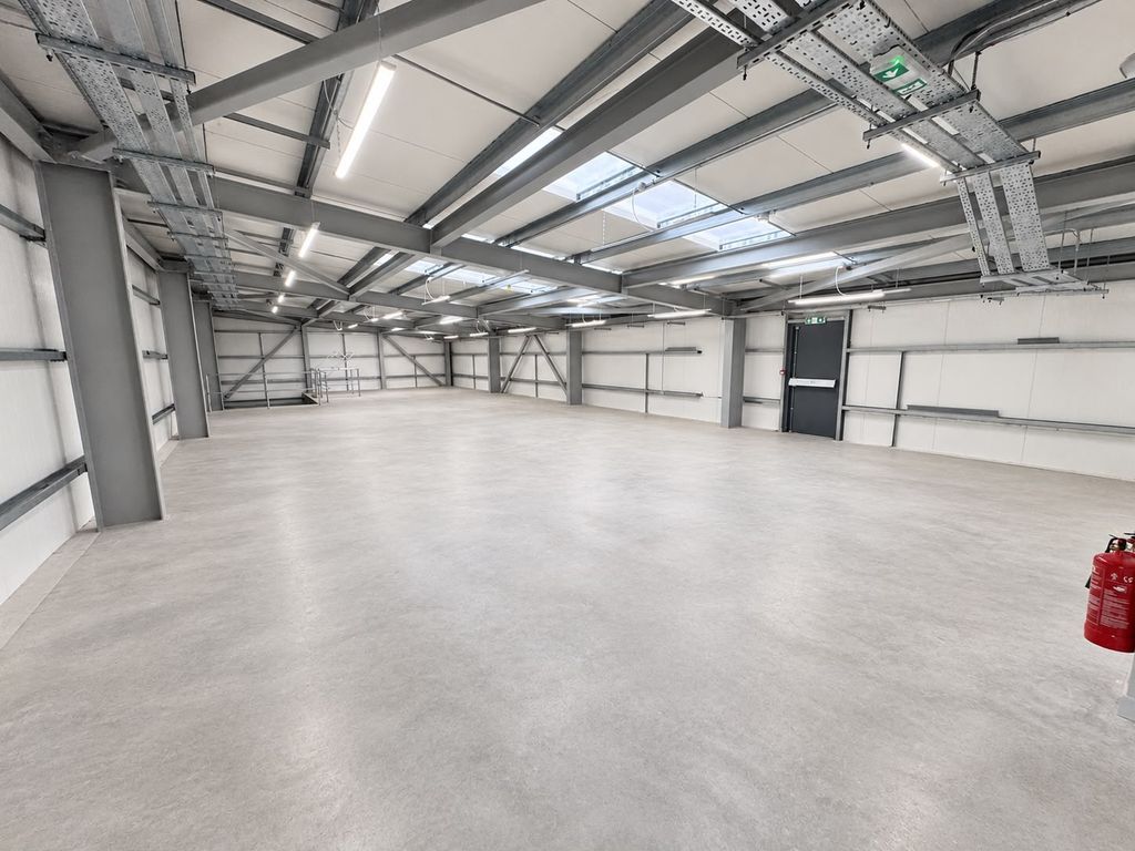 Property photo 2 of 10 614A8612-E598-42Ff-9Cdb-d468544Bfece