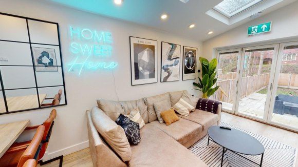 Property photo 2 of 11 9647682.Jpg