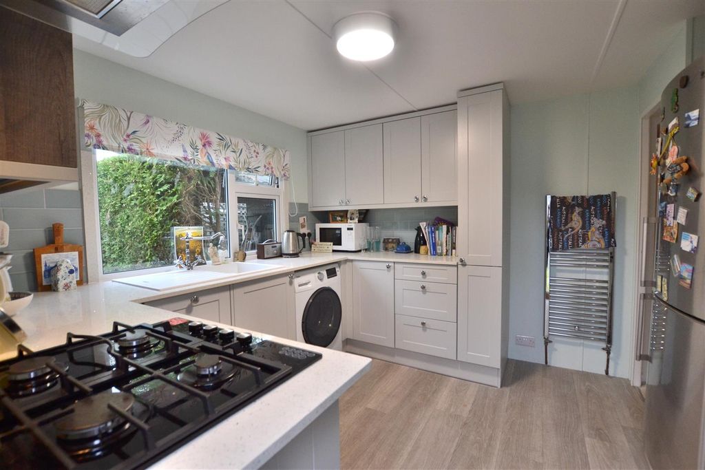Property photo 2 of 13 Kitchen 1.Jpg