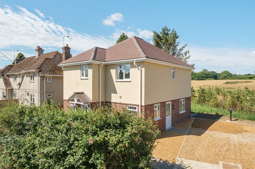 Property photo 1 of 11 1303880-21-6877d9...