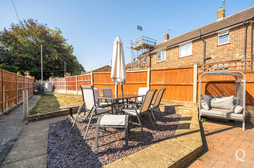 Property photo 3 of 20 15E0d030-4E14-42E...