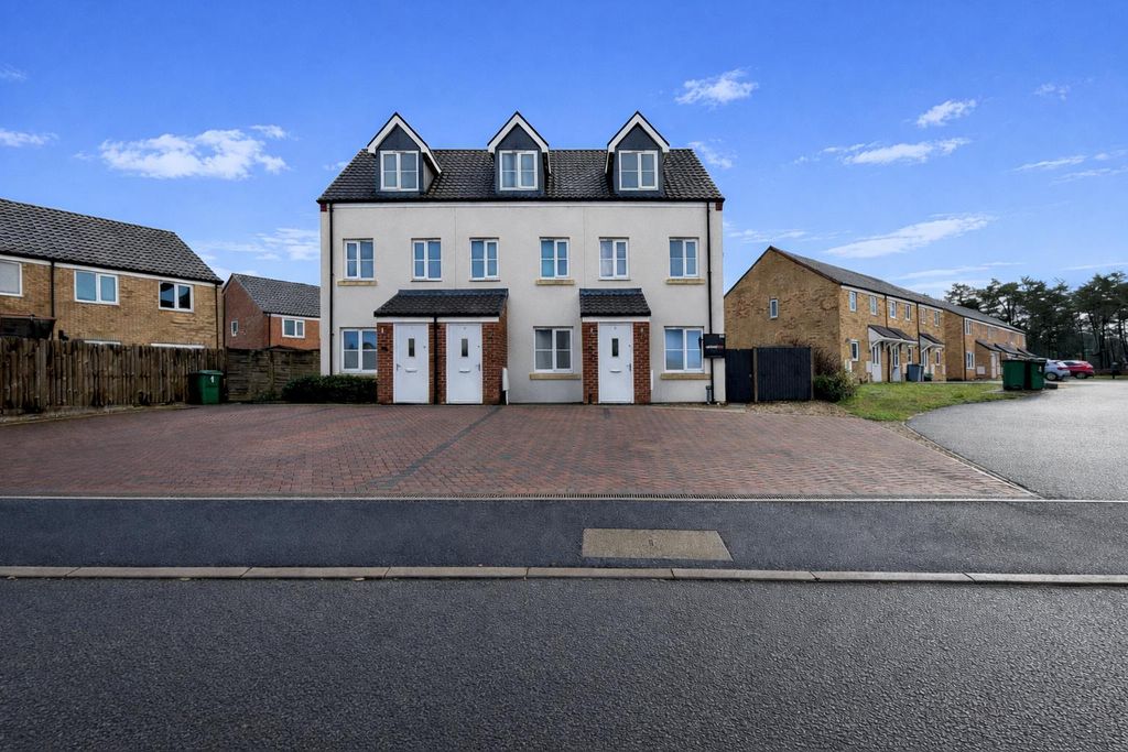 Property photo 1 of 15 Front Shot.Png