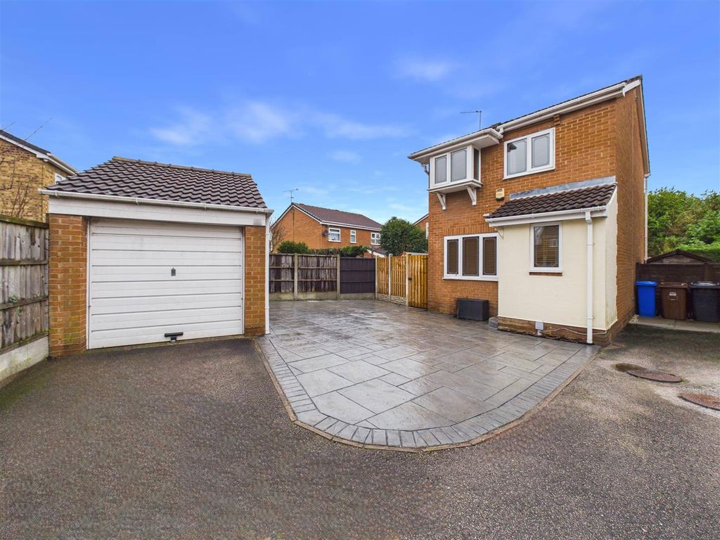 Property photo 1 of 11 Cam05207G0-Pr0084-Still034.Jpg