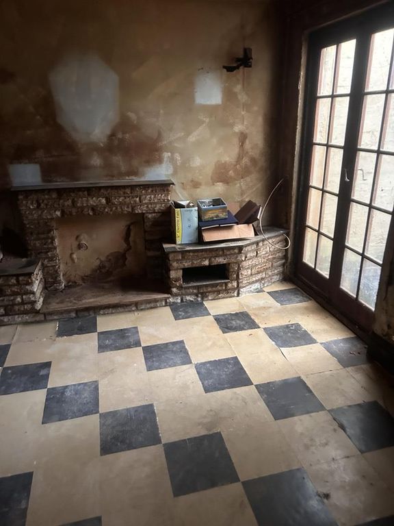 Property photo 3 of 10 Dining Room