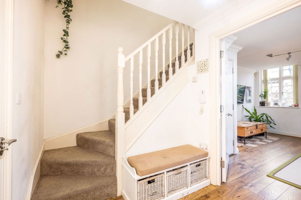 Additional image 13 of 2 bed flat for saleKingsley Avenue, Fairfield, Hitchin SG5