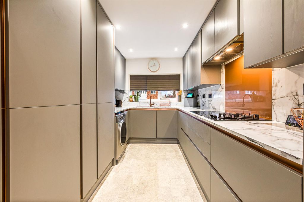 Property photo 3 of 26 Image -6.Jpg