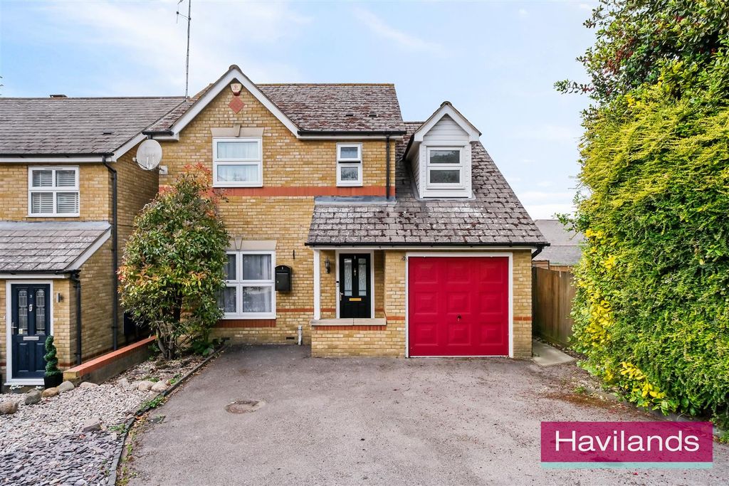 Property photo 1 of 23 Buchanan Close-23.Jpg