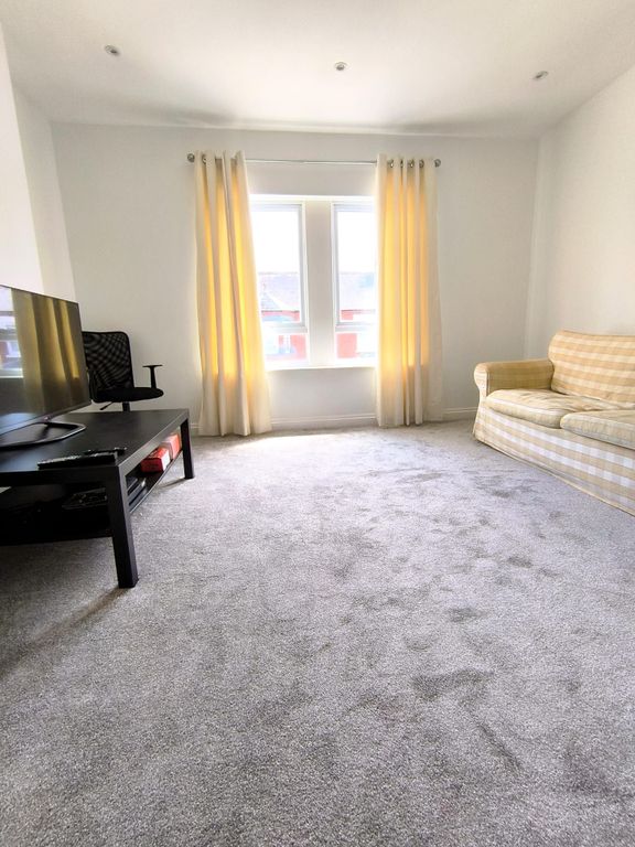 Property photo 2 of 14 Living Room