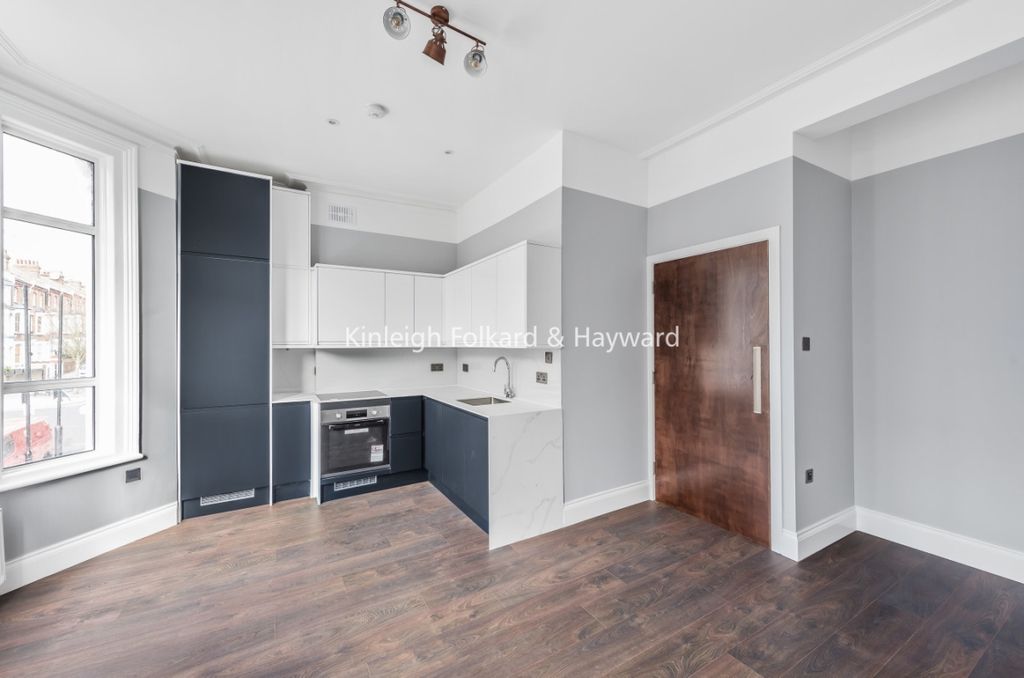 Property photo 1 of 6 Reception/Kitchen