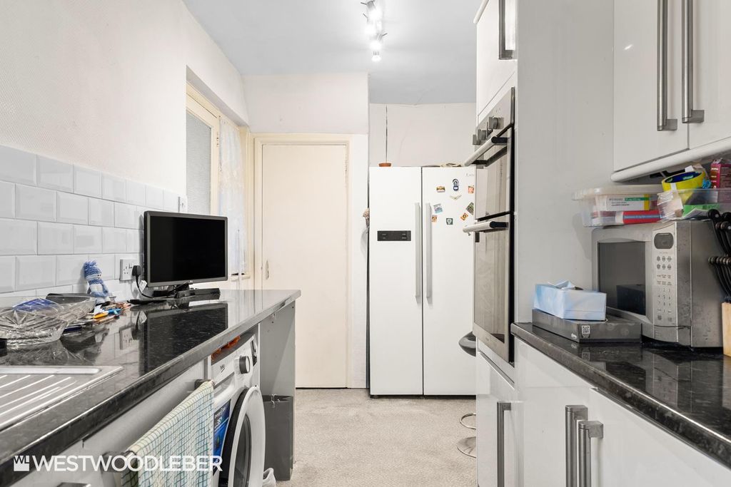 Property photo 3 of 19 Highroad_5.Jpg