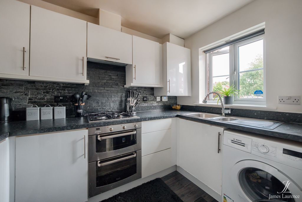 Property photo 3 of 18 Xt5A0932-Hdr(3)
