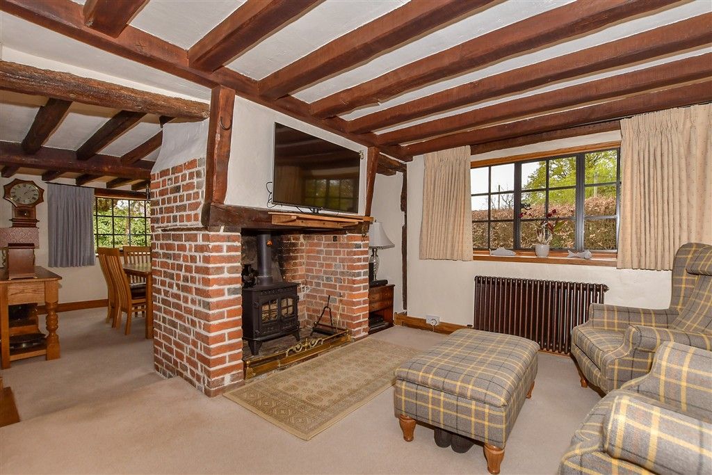 Property photo 2 of 30 Lounge